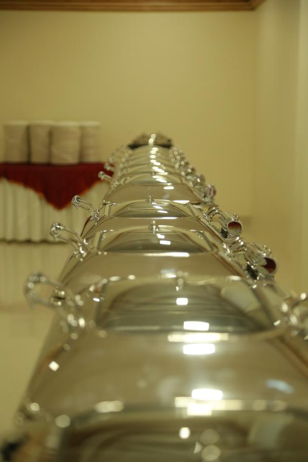 Hotel Grand Gayathri Khammam Buitenkant foto