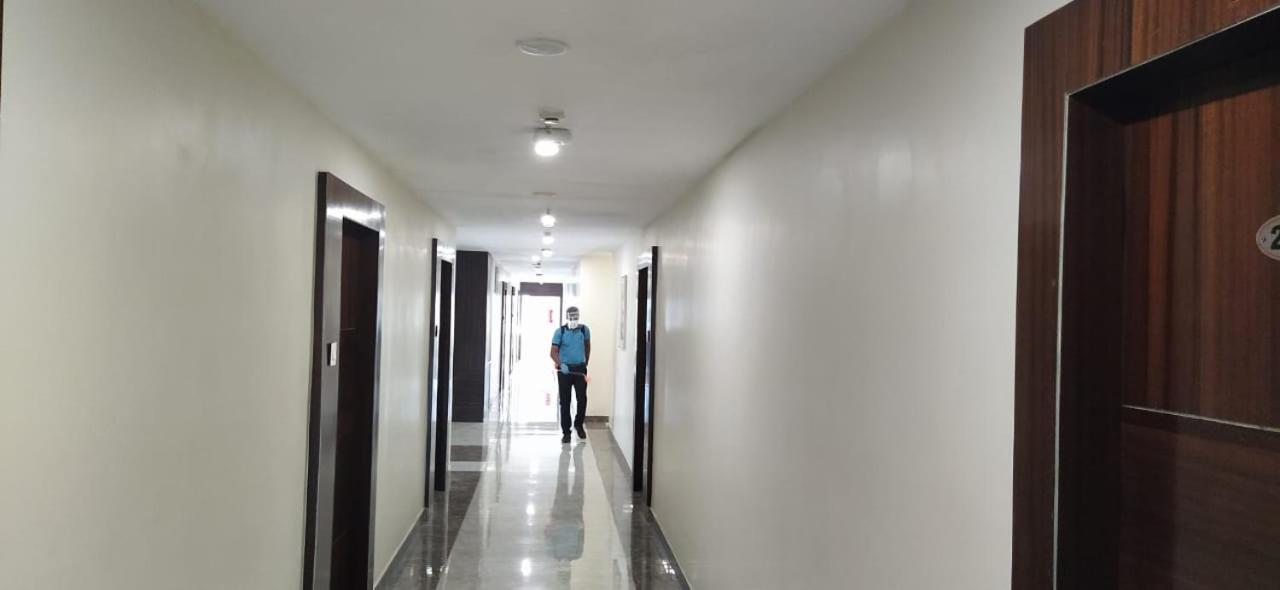 Hotel Grand Gayathri Khammam Buitenkant foto